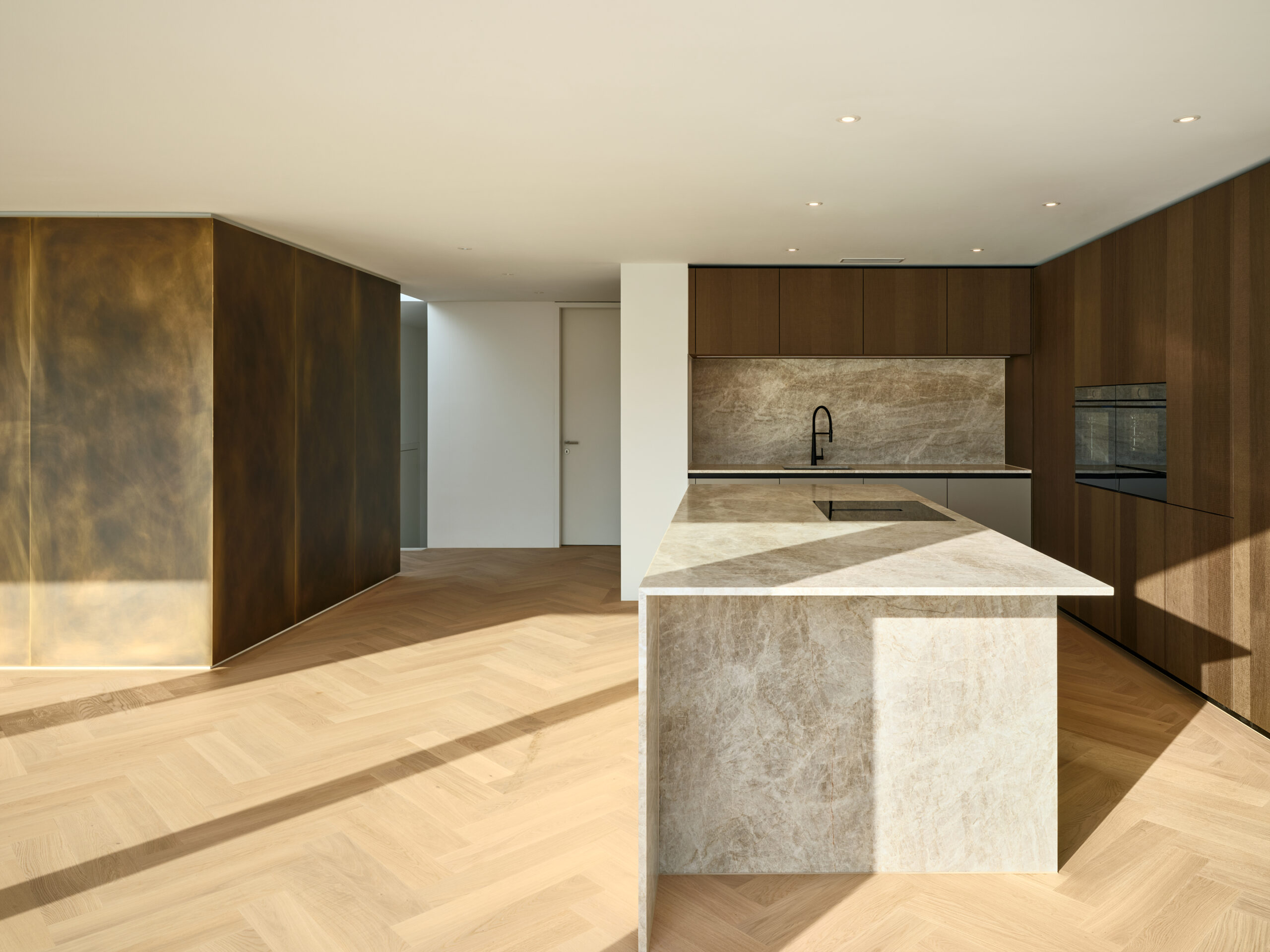 XLT_Xania_Ludretikonerstr._Thalwil_384